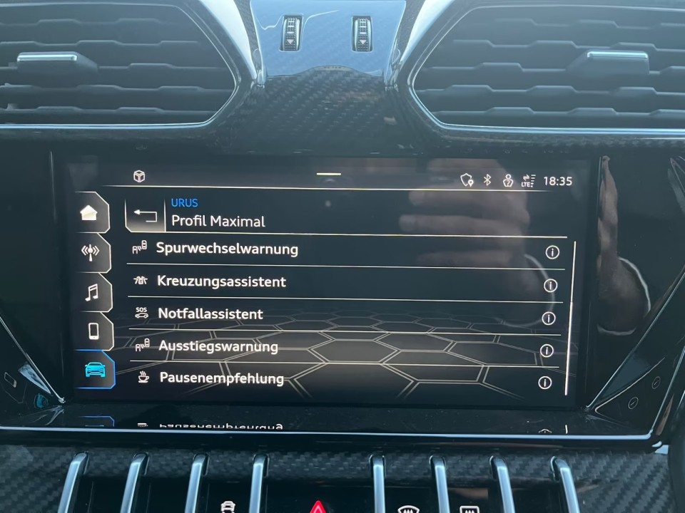 Lamborghini URUS - foto 13