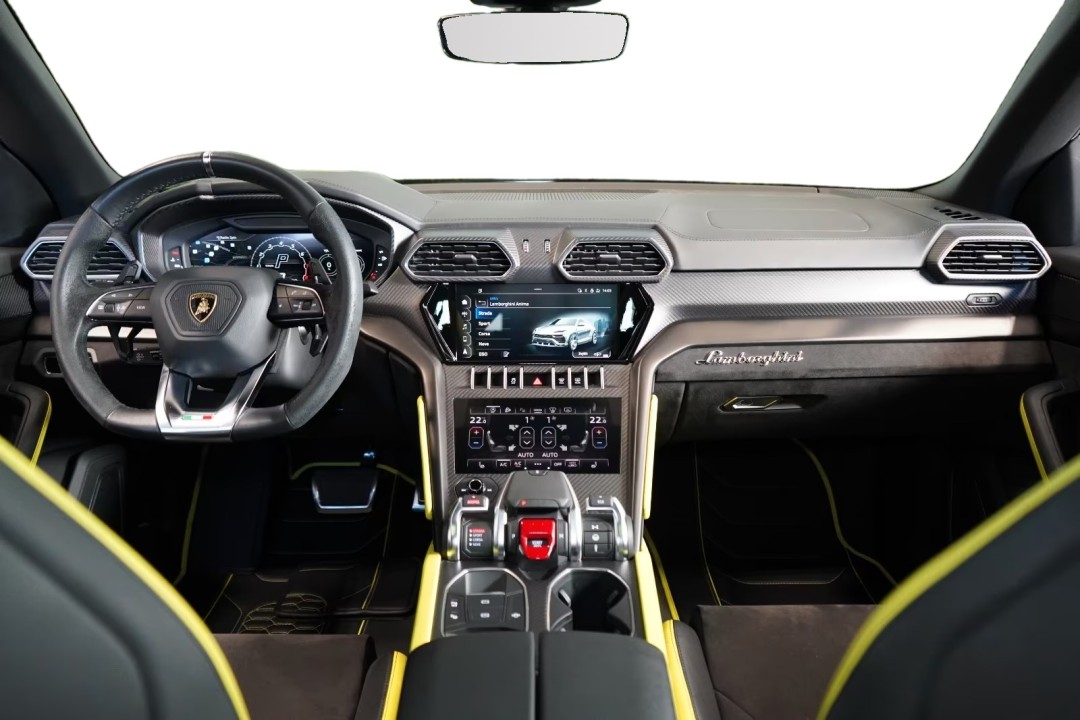 Lamborghini URUS - foto 8