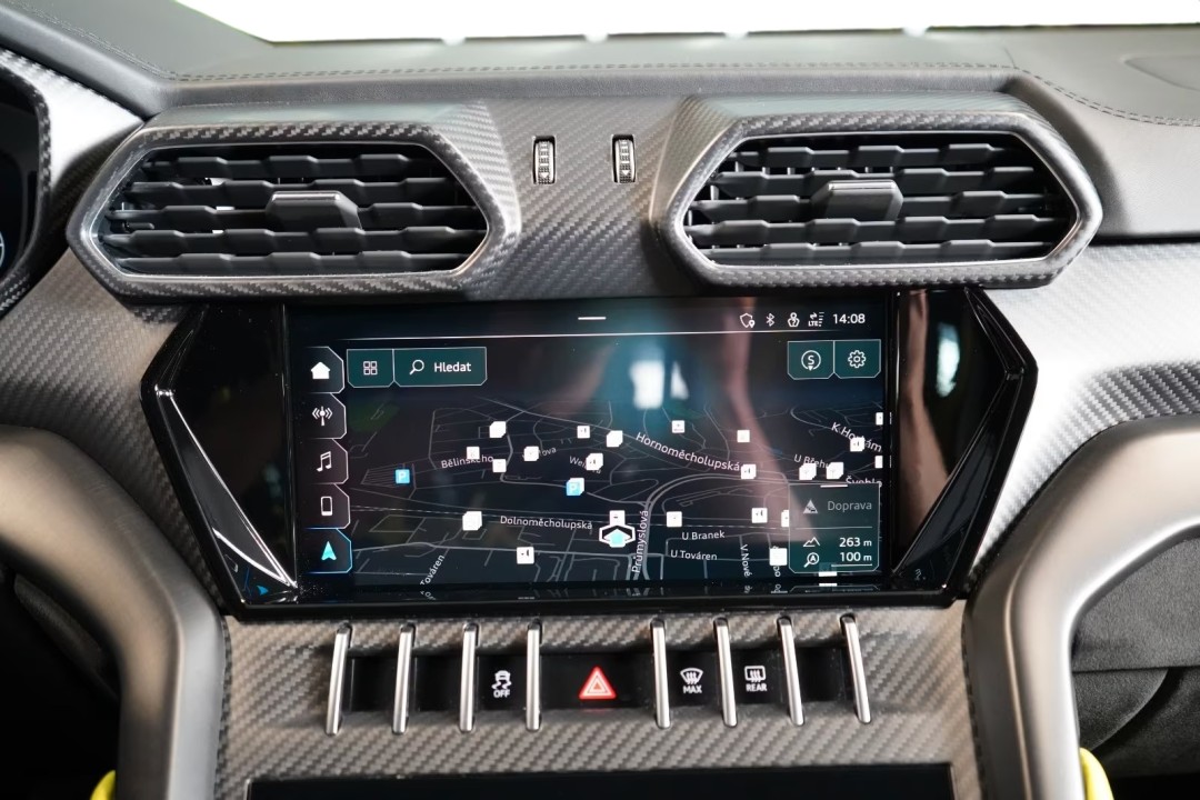 Lamborghini URUS - foto 26