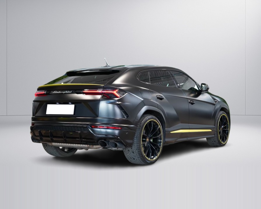 Lamborghini URUS (2)