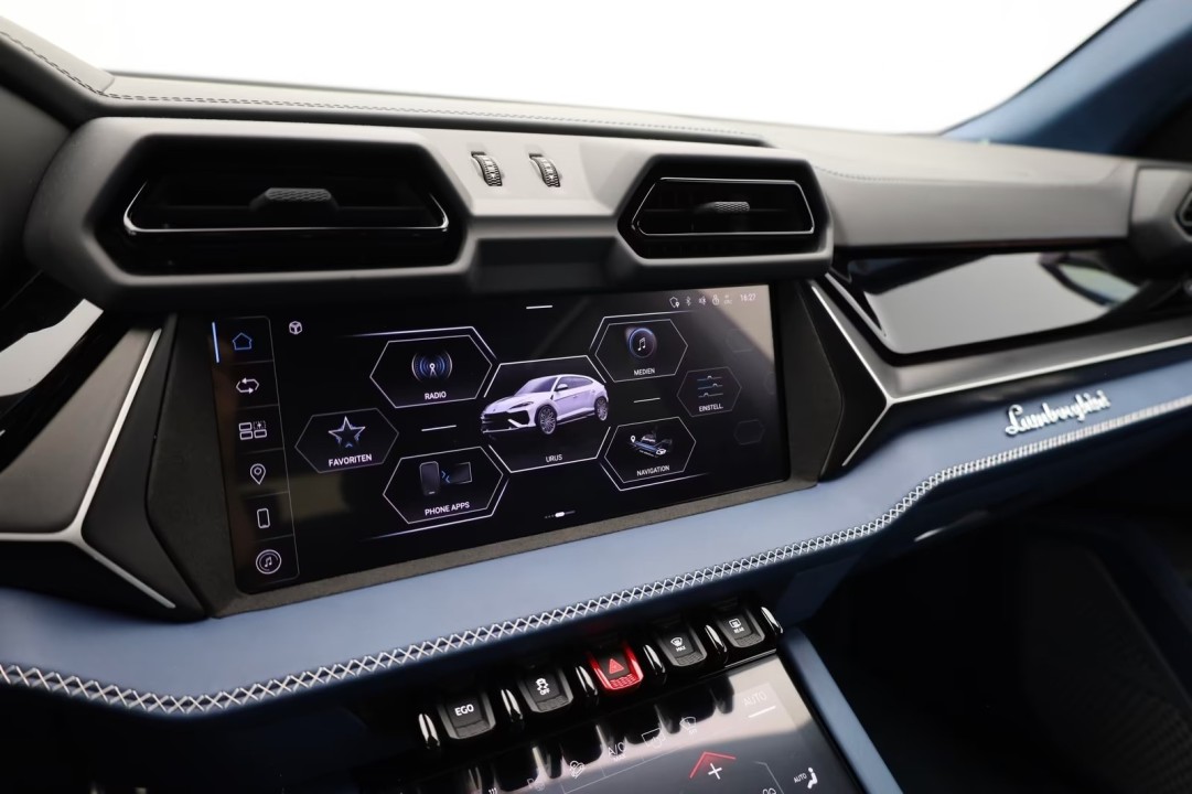 Lamborghini URUS SE - foto 12