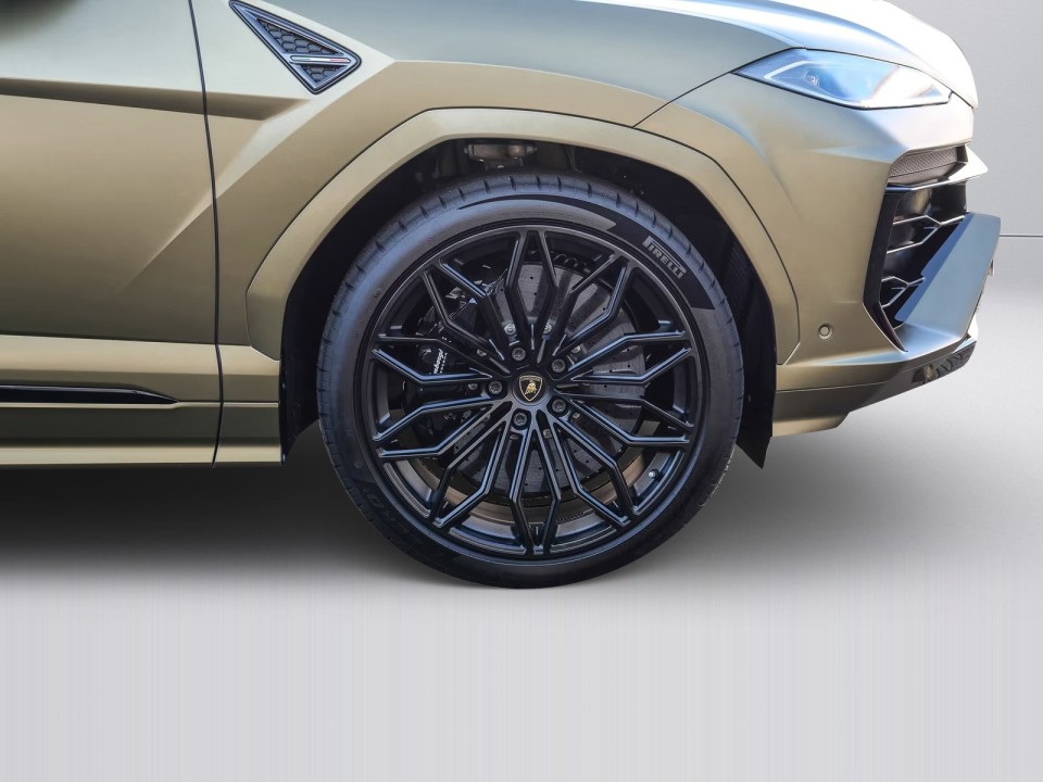 Lamborghini Urus SE - foto 30
