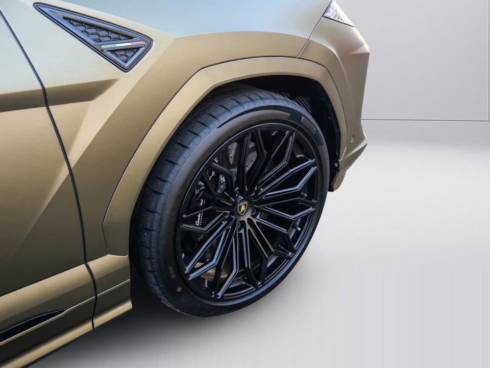 Lamborghini Urus SE - foto 29