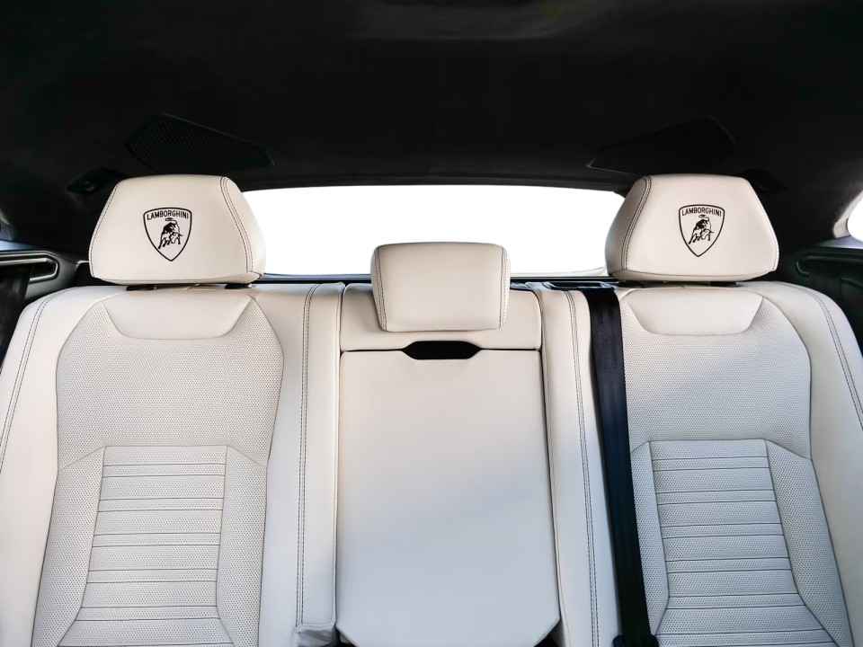 Lamborghini Urus SE - foto 23