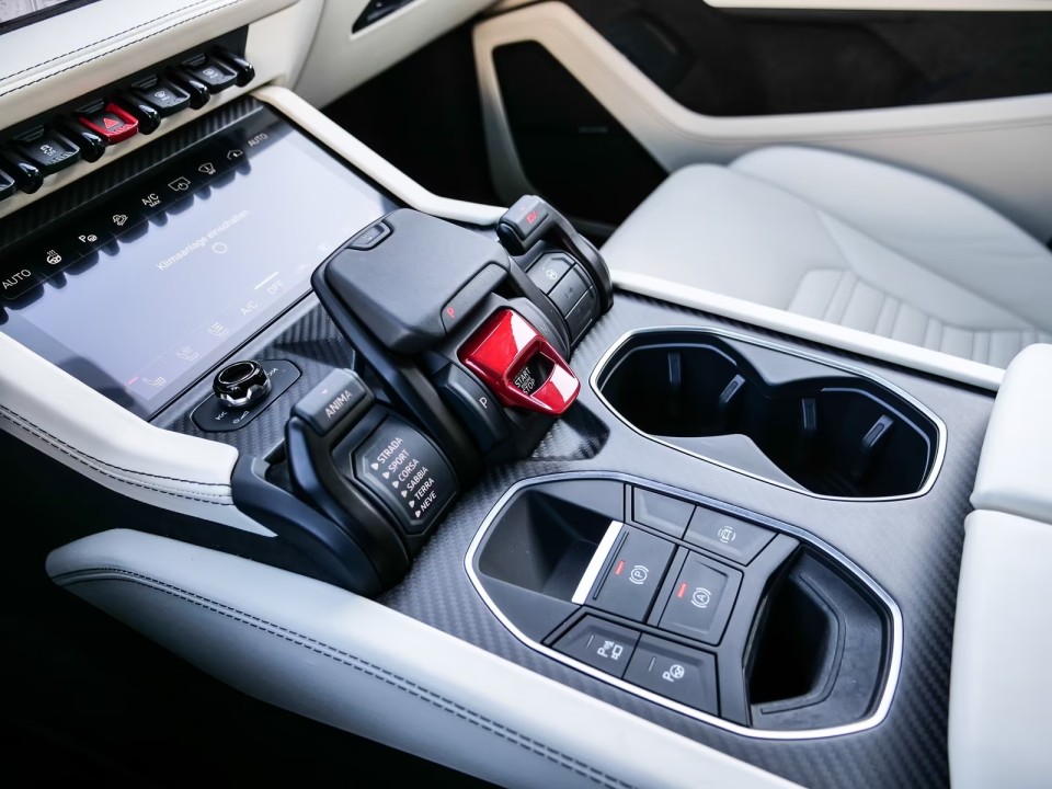 Lamborghini Urus SE - foto 14