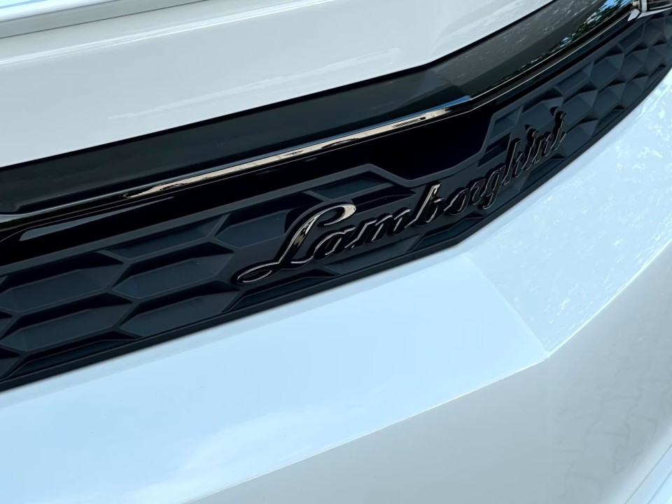 Lamborghini URUS SE - foto 24
