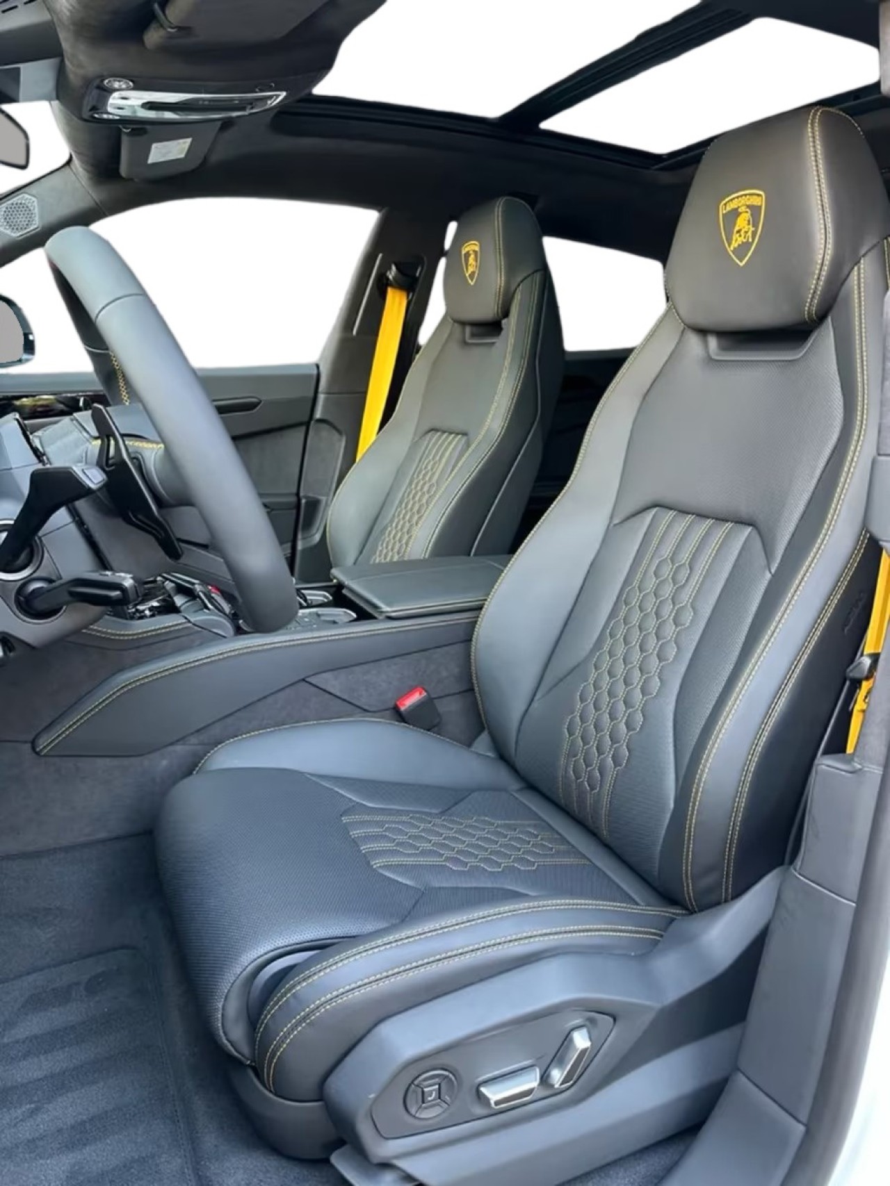 Lamborghini URUS SE - foto 11