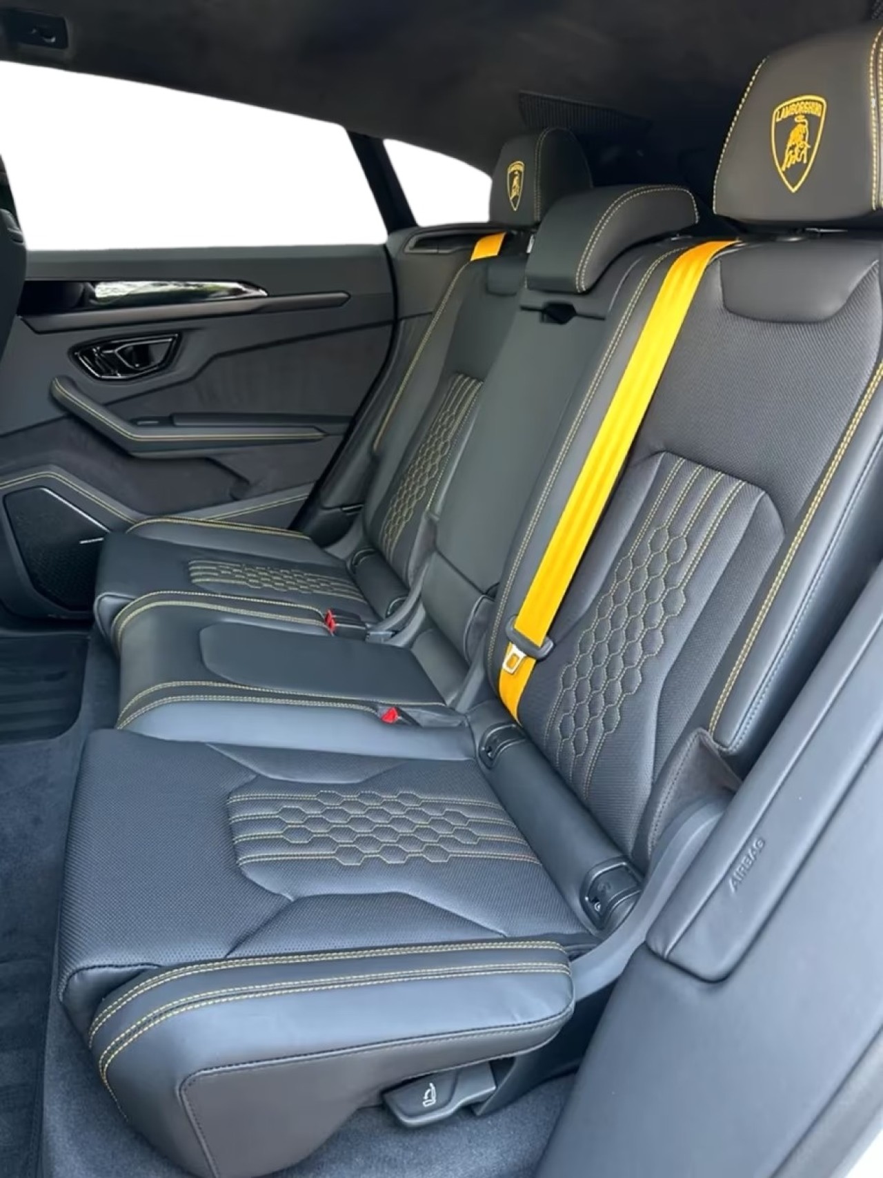 Lamborghini URUS SE - foto 16