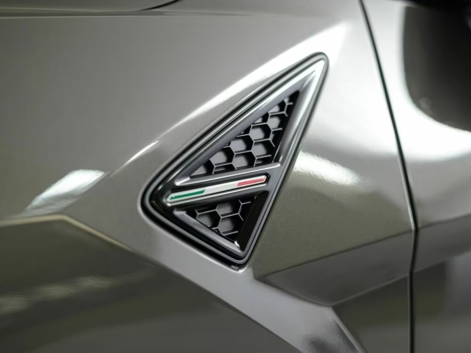 Lamborghini Urus SE - foto 21