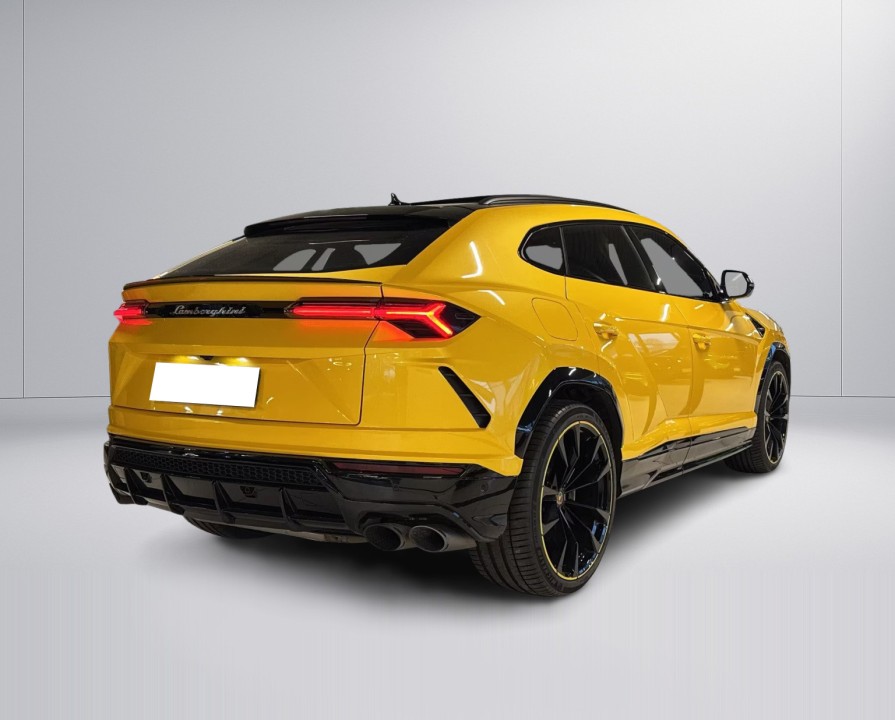 Lamborghini URUS (2)