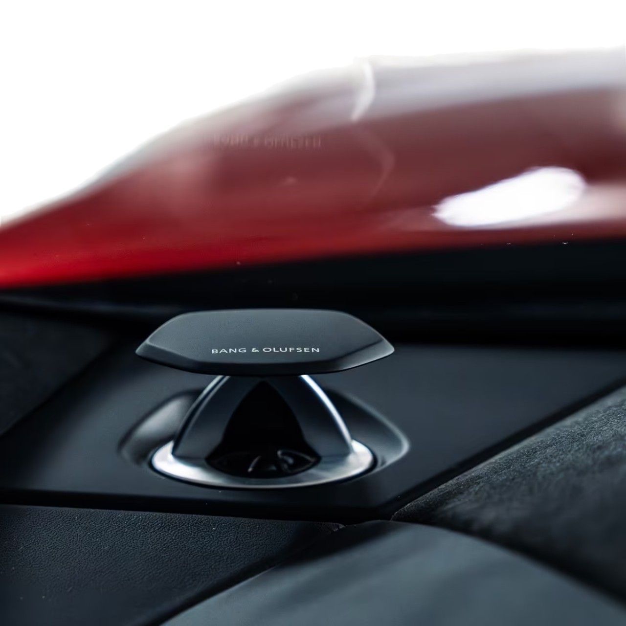 Lamborghini URUS - foto 16