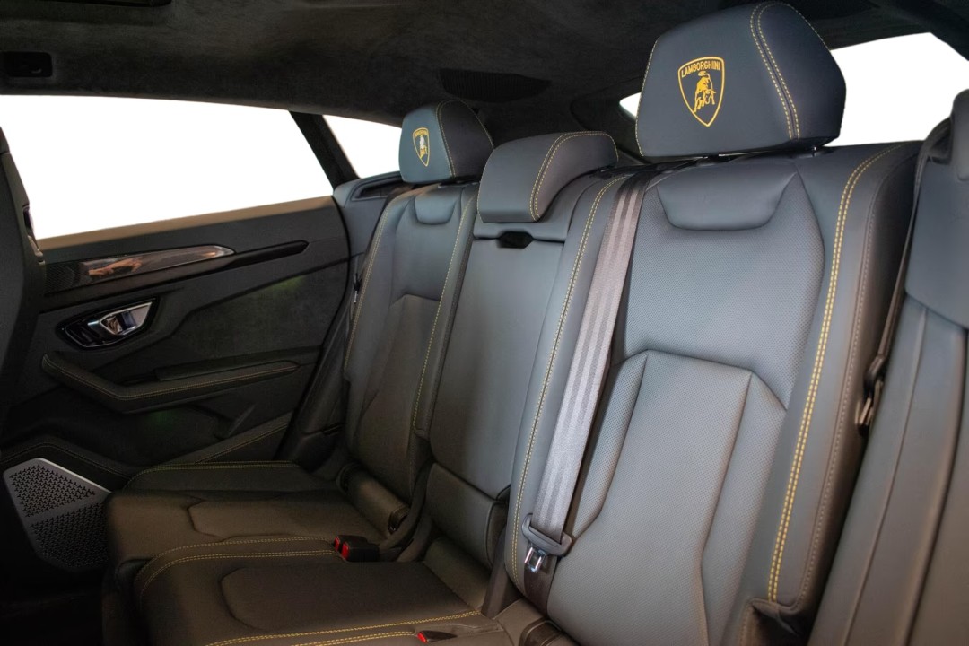 Lamborghini URUS - foto 9