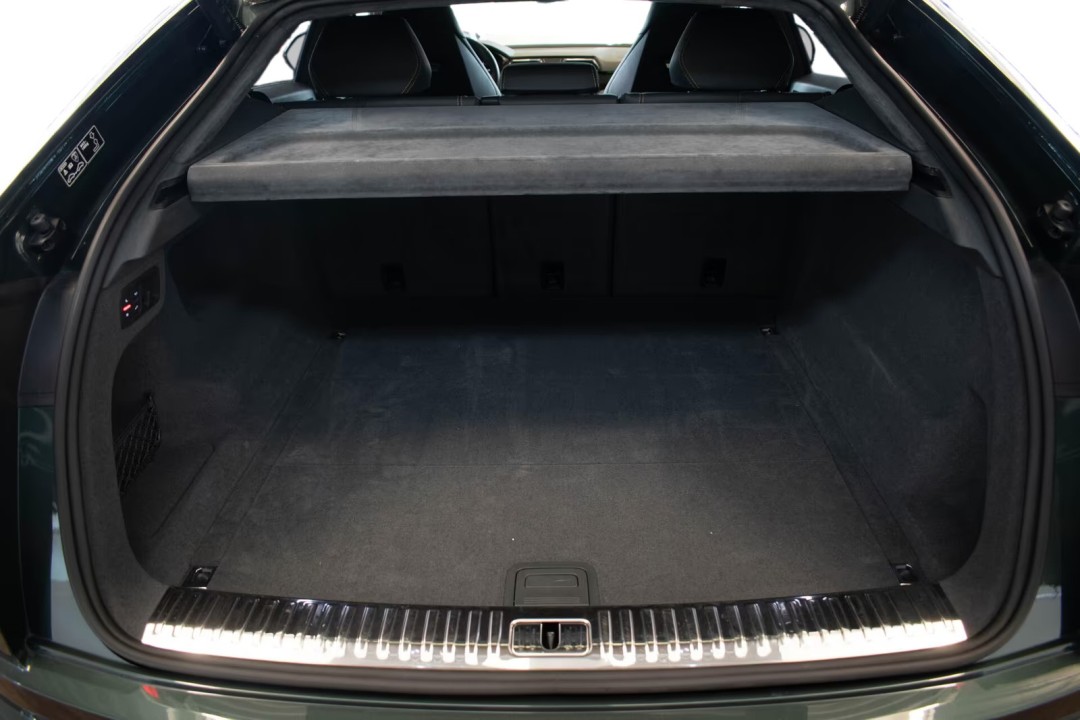 Lamborghini URUS - foto 31