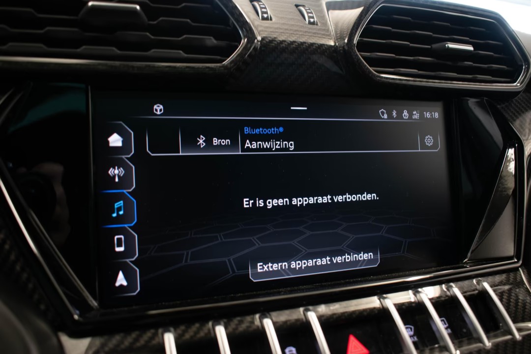Lamborghini URUS - foto 15