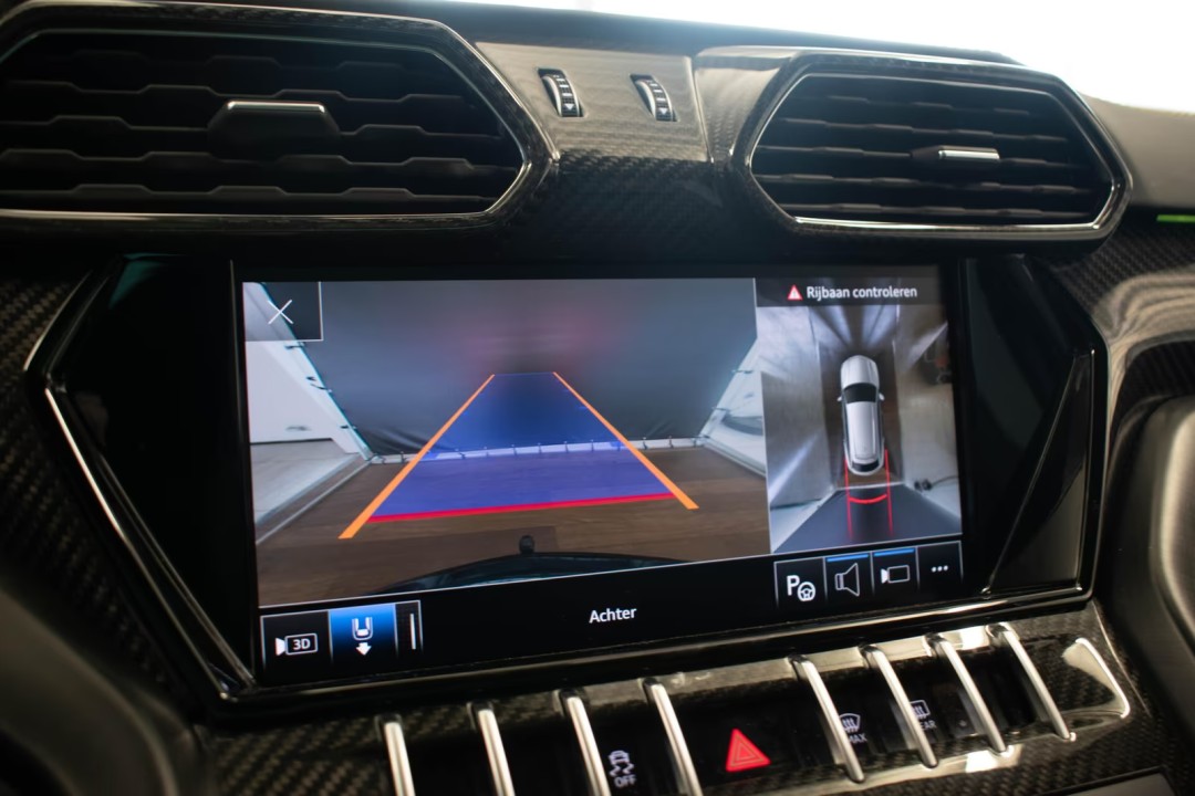 Lamborghini URUS - foto 19