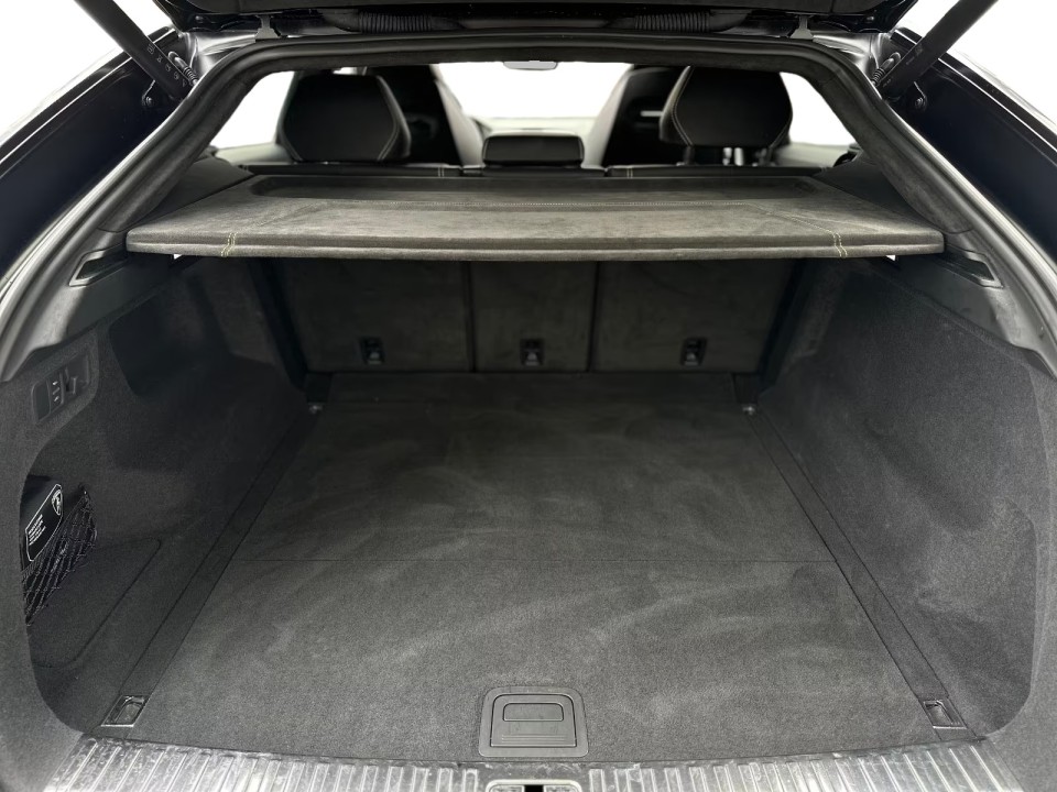 Lamborghini URUS - foto 19