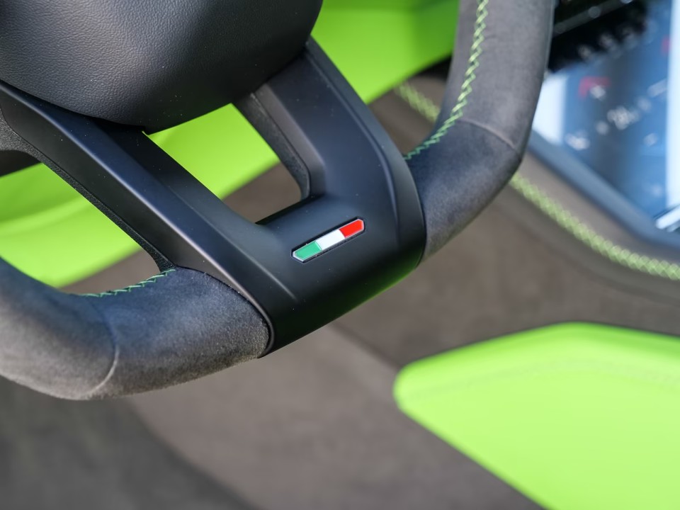 Lamborghini Urus SE - foto 16