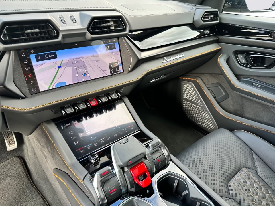 Lamborghini URUS SE - foto 21