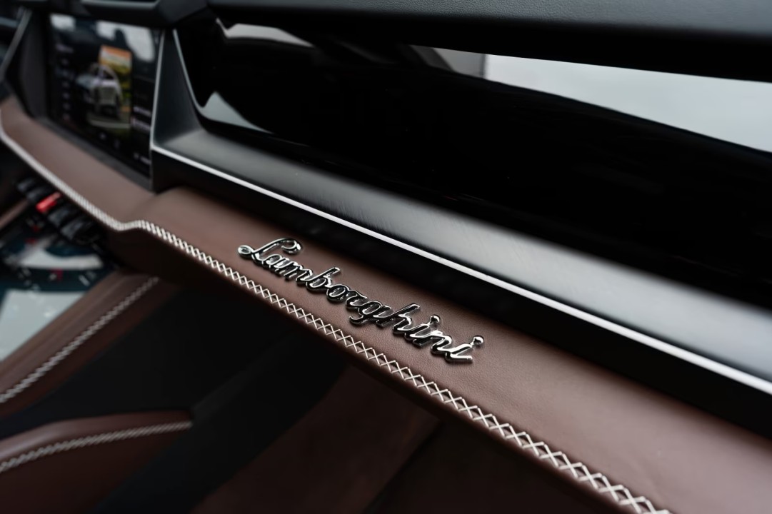 Lamborghini URUS SE - foto 11