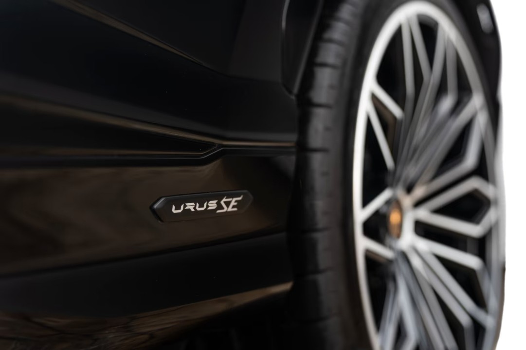 Lamborghini URUS SE - foto 18