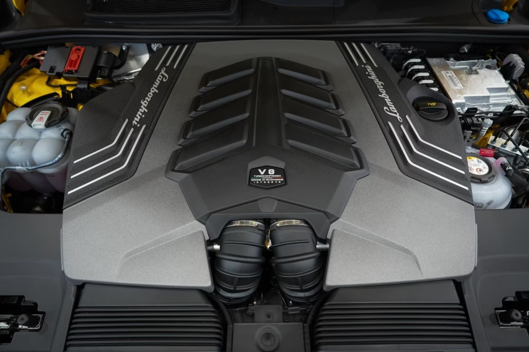 Lamborghini URUS SE - foto 32