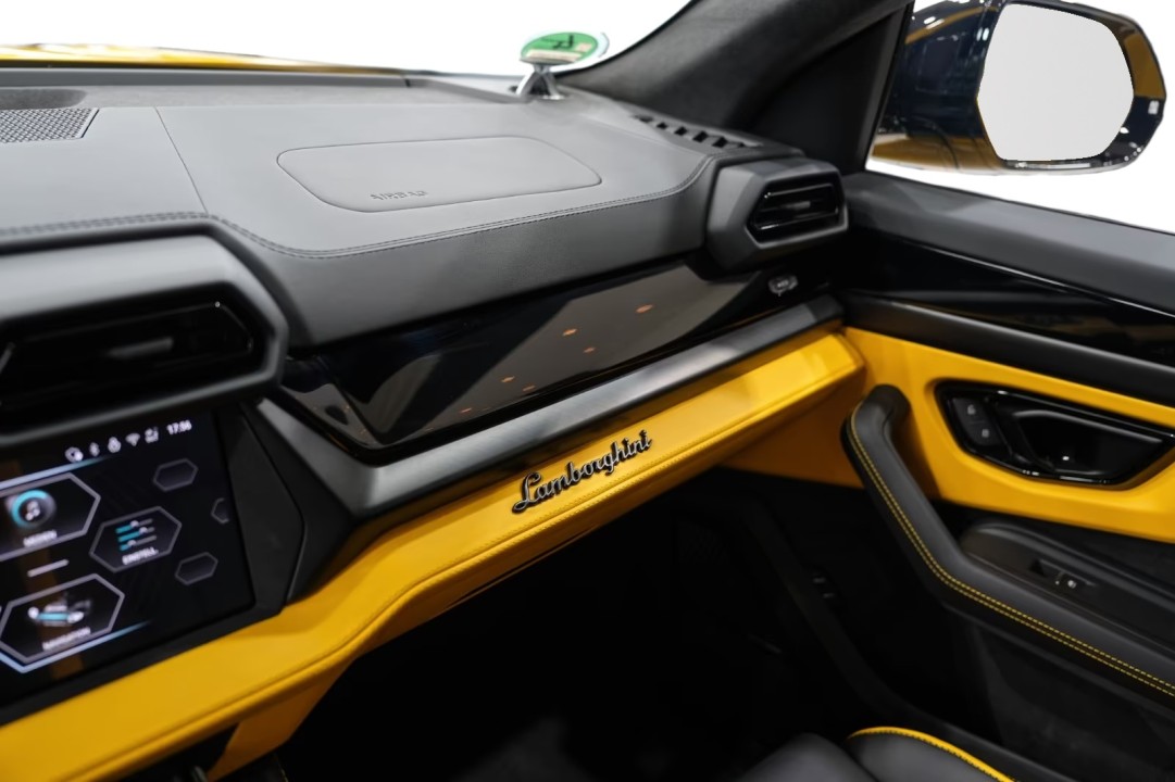 Lamborghini URUS SE - foto 19