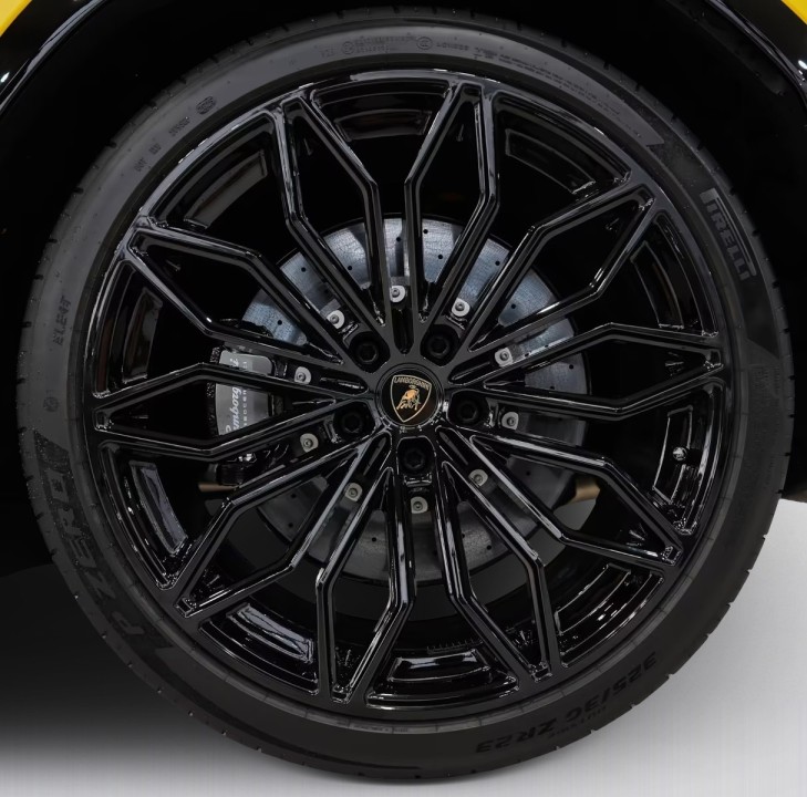 Lamborghini URUS SE - foto 34