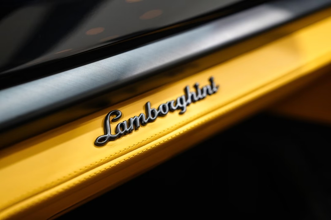 Lamborghini URUS SE - foto 20