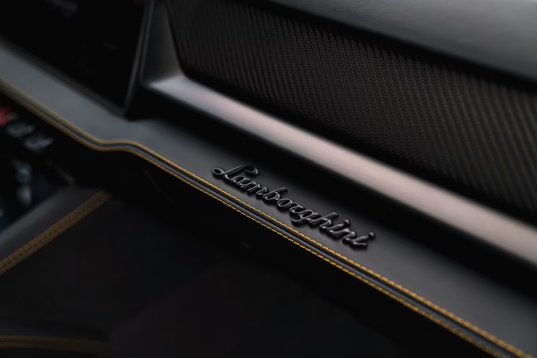 Lamborghini URUS SE - foto 35
