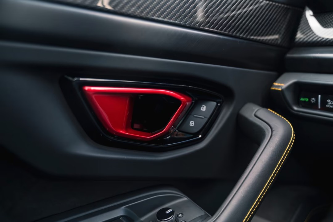 Lamborghini URUS SE - foto 33