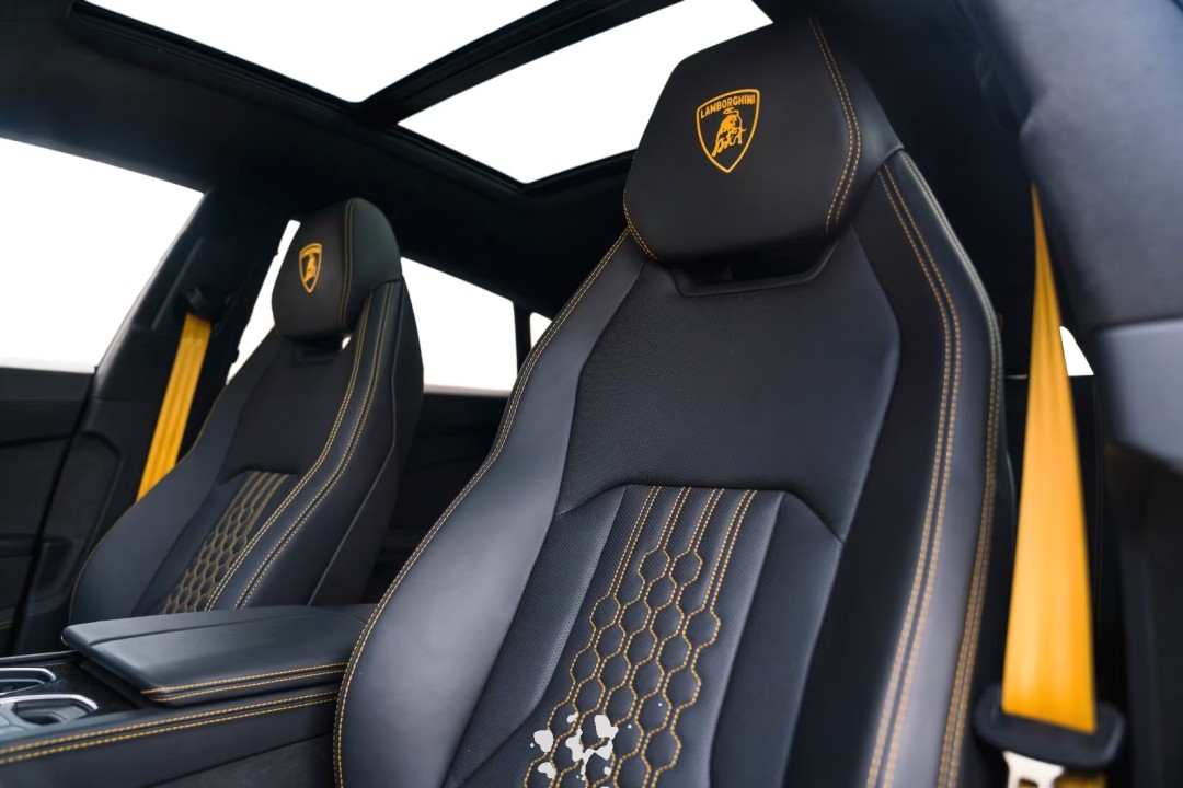 Lamborghini URUS SE - foto 12