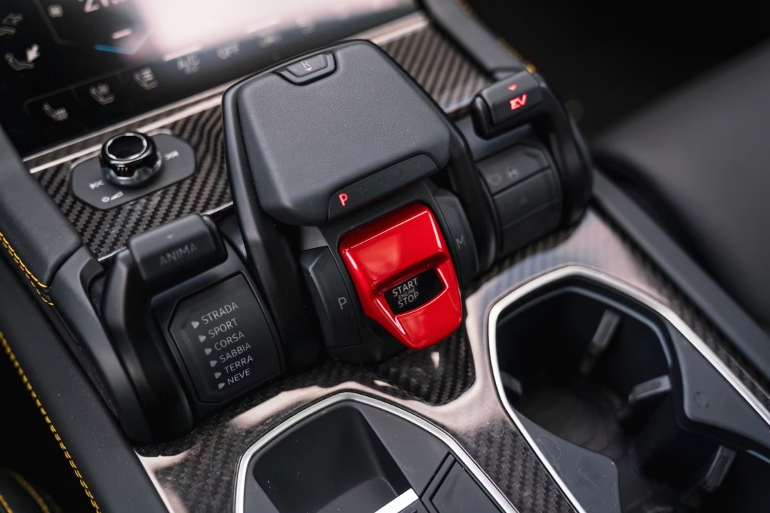 Lamborghini URUS SE - foto 25