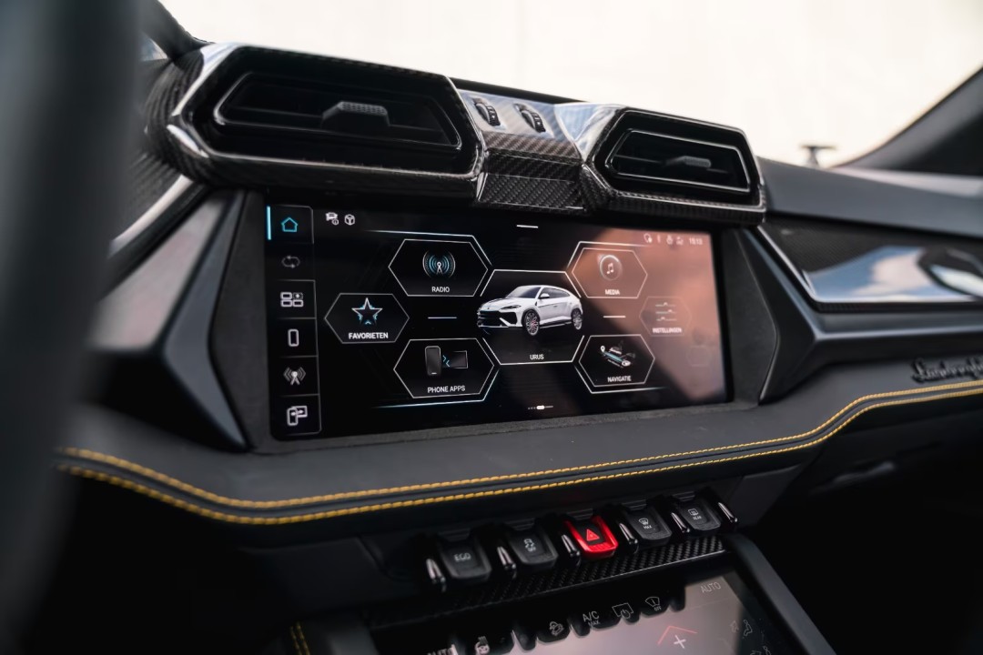Lamborghini URUS SE - foto 28