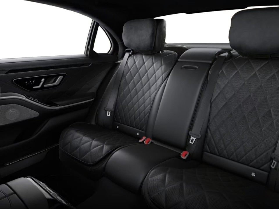 Mercedes-Benz S 500 4MATIC AMG - foto 17