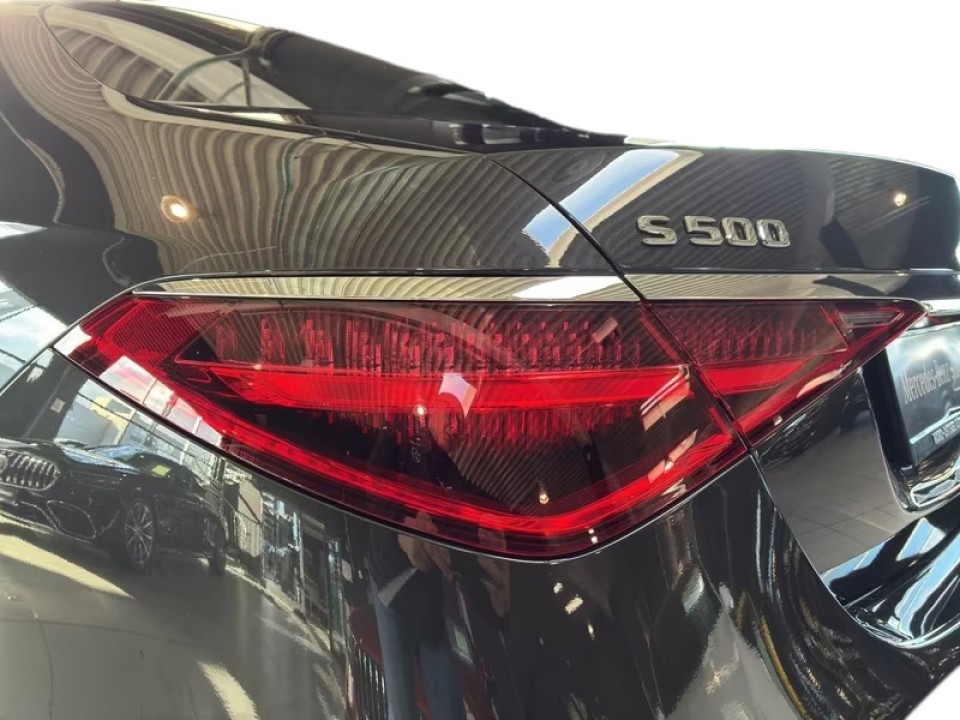 Mercedes-Benz S 500 4MATIC AMG - foto 18