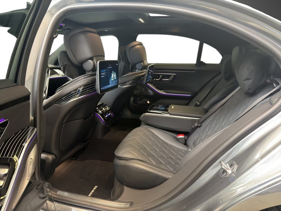 Mercedes-Benz S 500 4MATIC AMG - foto 12