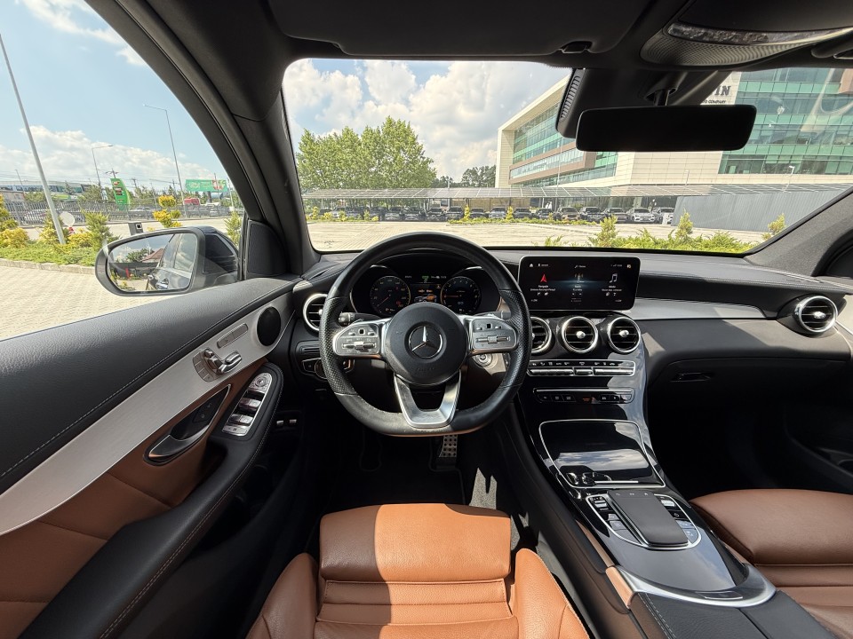 Mercedes-Benz GLC Coupé 300e 4MATIC AMG Line - foto 21