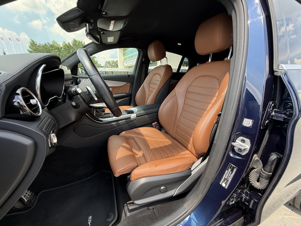 Mercedes-Benz GLC Coupé 300e 4MATIC AMG Line - foto 10
