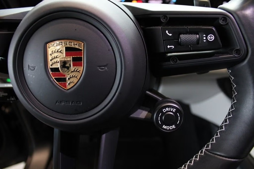 Porsche Cayenne Coupe E-Hybrid - foto 8