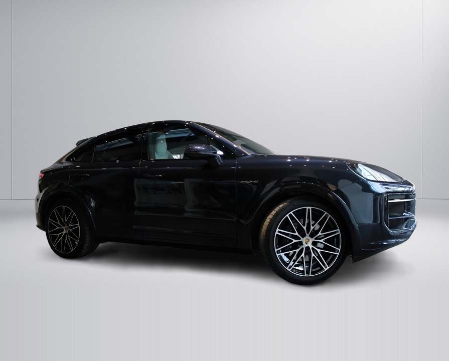 Porsche Cayenne Coupe E-Hybrid (2)