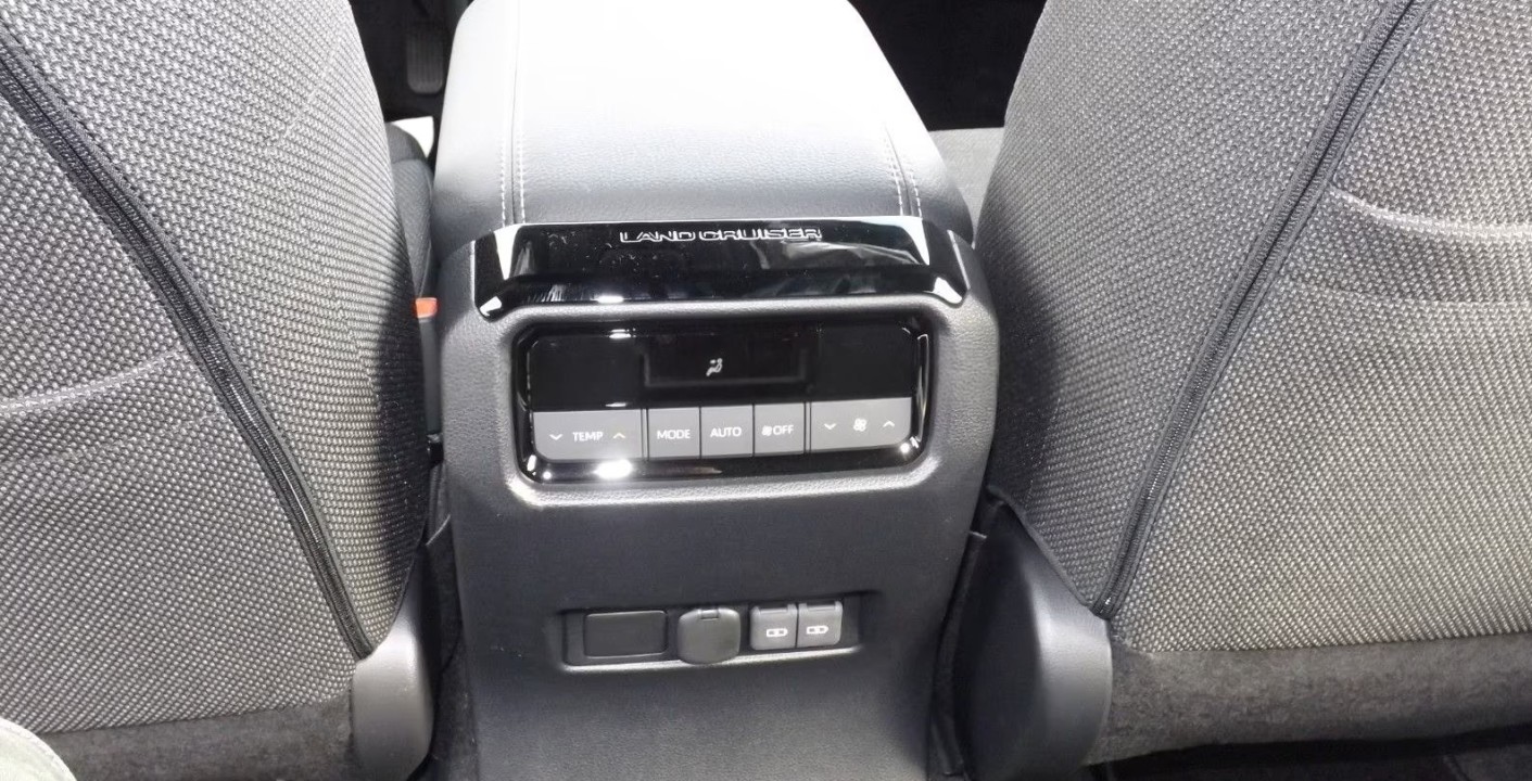 Toyota Land Cruiser 250 Turbo - foto 13