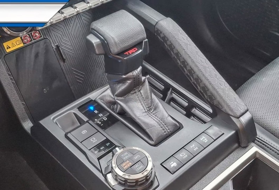 Toyota Tacoma - foto 14
