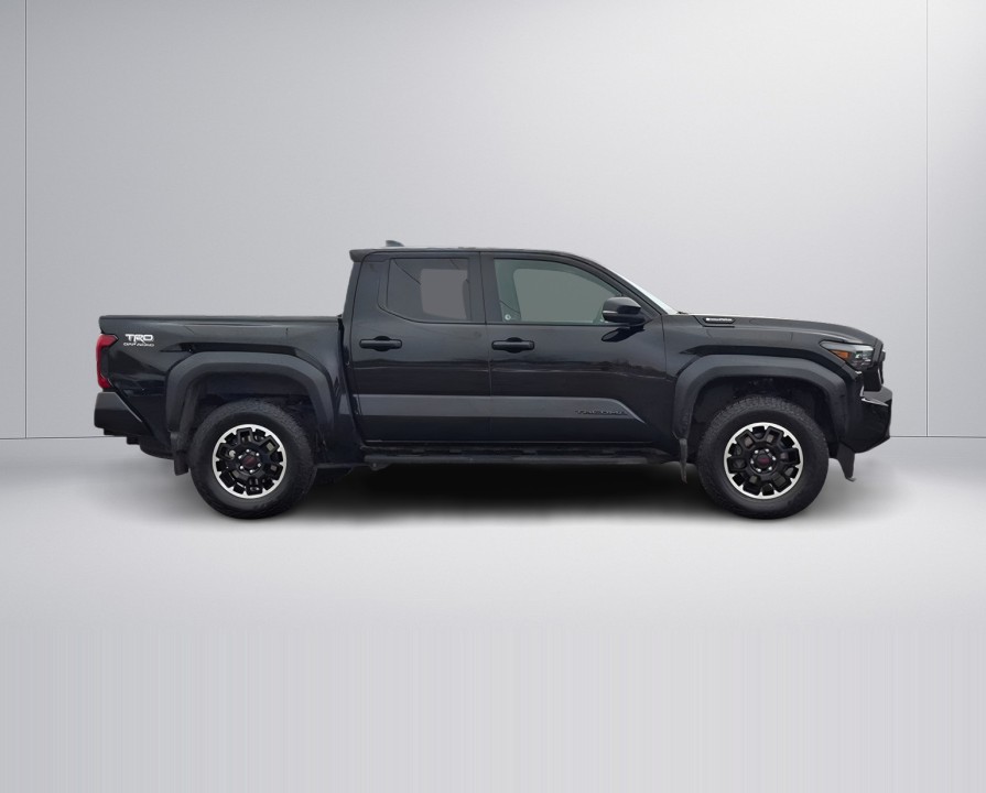 Toyota Tacoma (2)