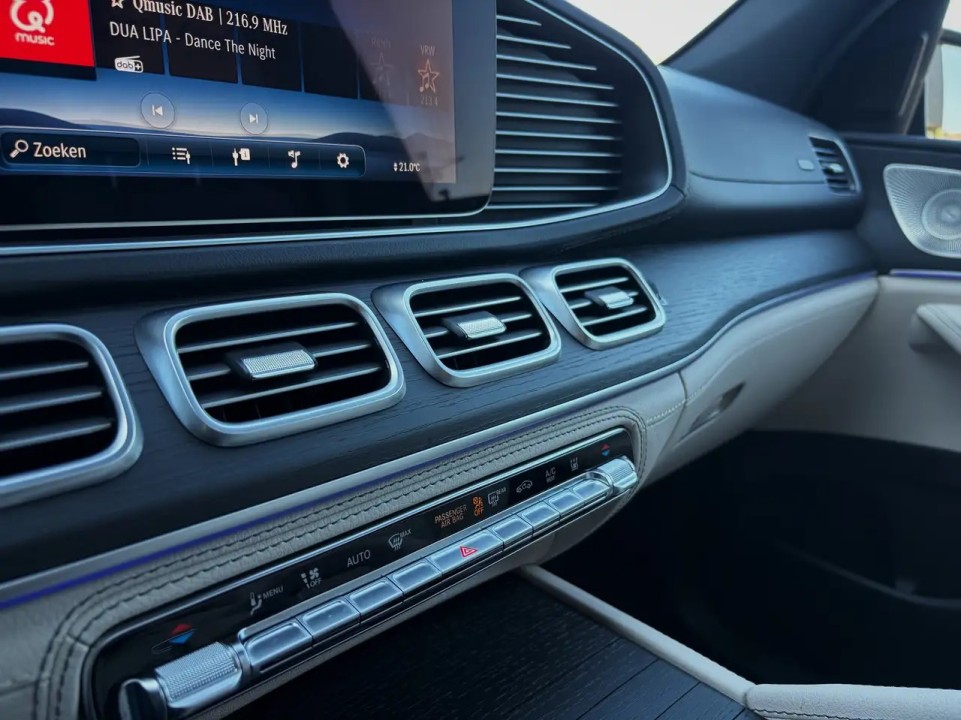 Mercedes-Benz GLE 350de 4MATIC AMG - foto 16
