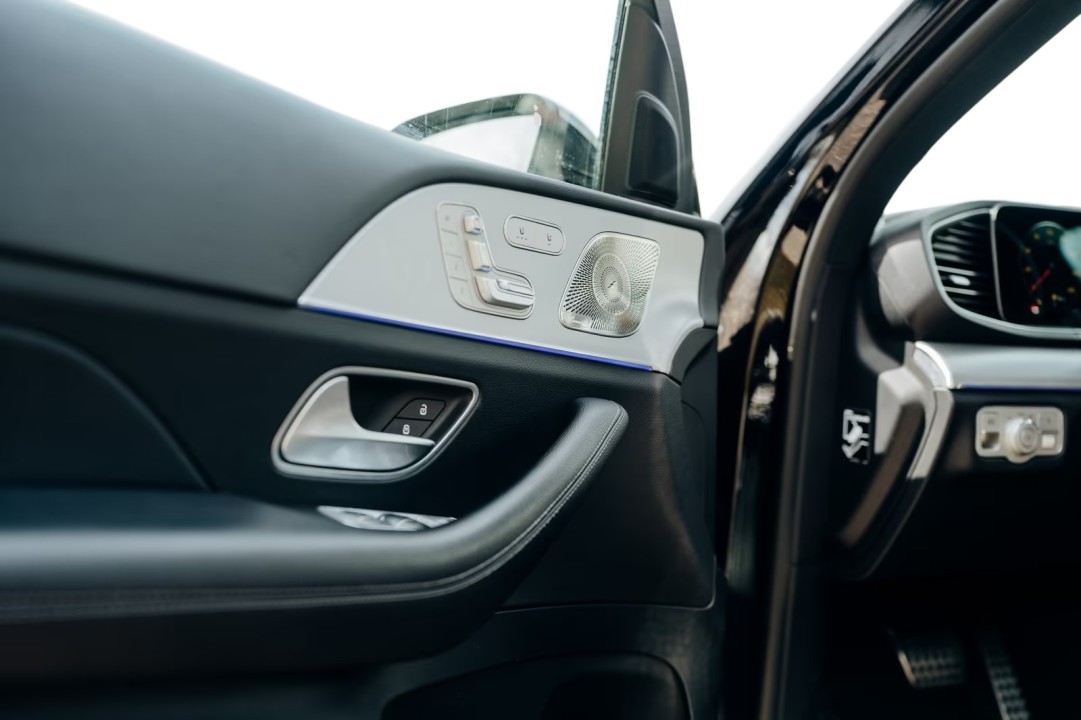 Mercedes-Benz GLE 400d 4MATIC AMG Line - foto 14