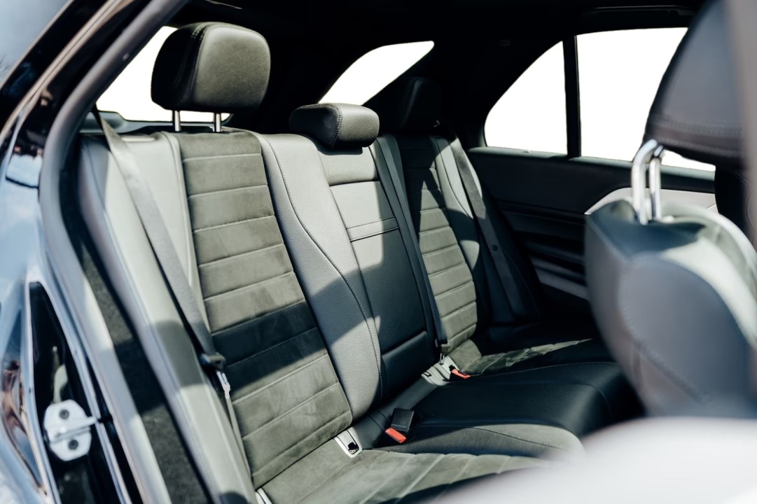 Mercedes-Benz GLE 400d 4MATIC AMG Line - foto 13