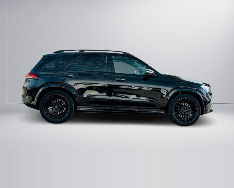 Mercedes-Benz GLE 400d 4MATIC AMG Line (2)