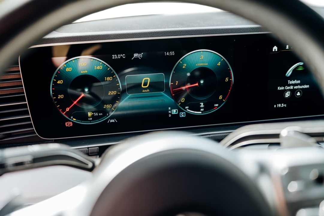 Mercedes-Benz GLE 400d 4MATIC AMG Line - foto 11