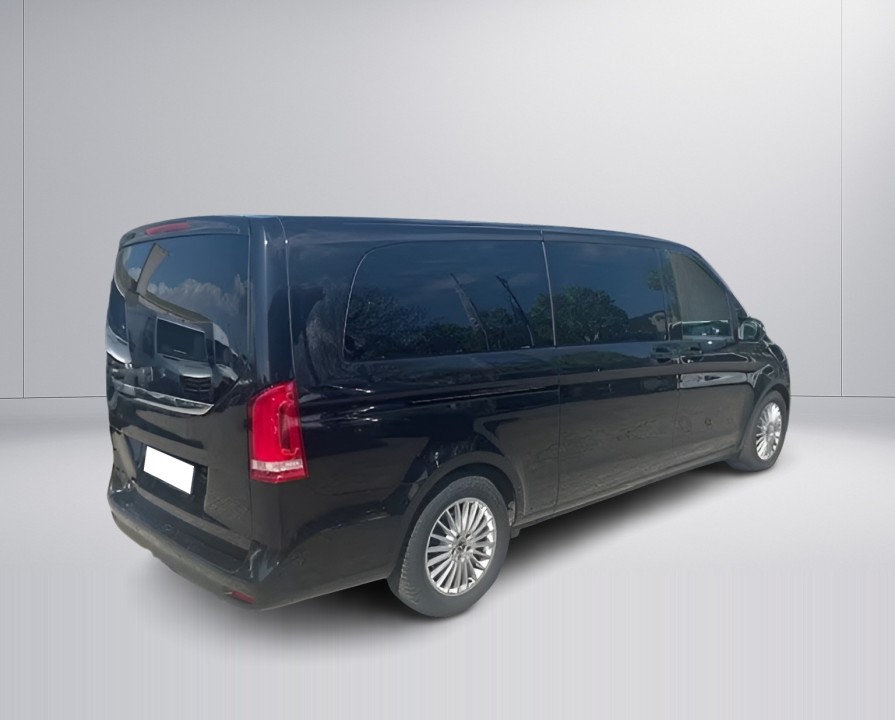 Mercedes-Benz V 300d Extralong Avantgarde (2)