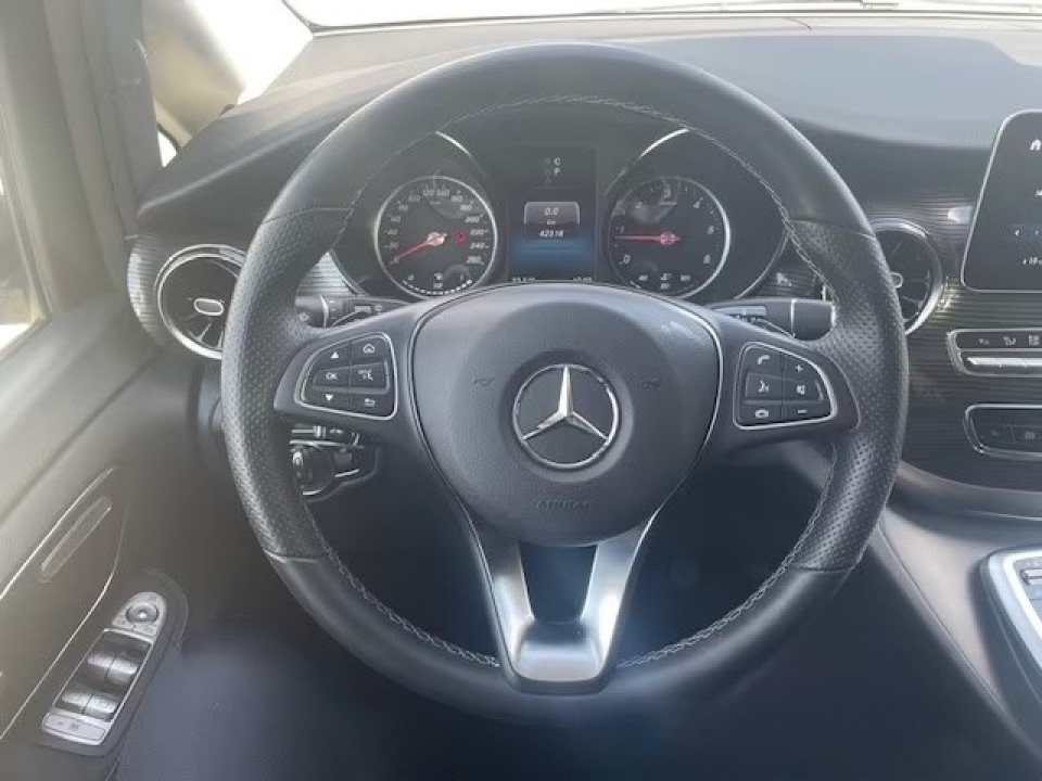 Mercedes-Benz V 300d Extralong Avantgarde - foto 6